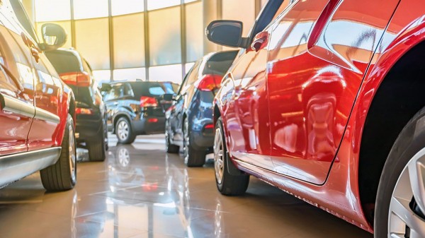 В РФ в марте подорожают автомобили, особенно иномарки