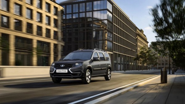 Назвали цены на новую Lada Largus