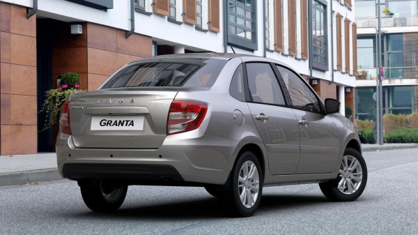 В Сети появились изображения новой Lada Granta