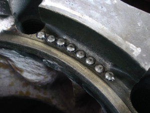 Треснул блок двигателя: что делать?