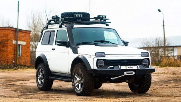 Нашли 5 внедорожников &laquo;Нива&raquo;, за которые просят больше 1 млн рублей