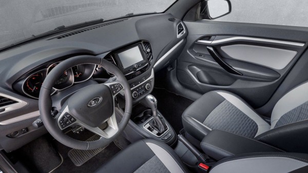 &laquo;АвтоВАЗ&raquo; продолжает тестовую сборку обновленной Lada Vesta