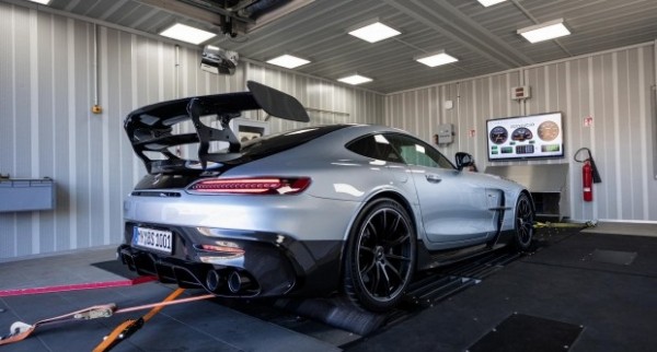 AMG GT: мощнее Bugatti