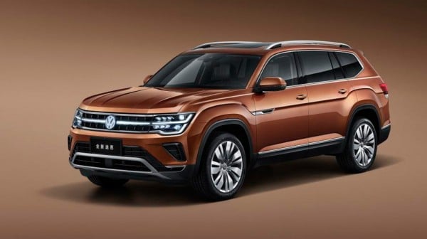 Обновленный Teramont получил светящиеся логотипы марки Volkswagen