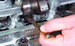 Для чего нужны гидрокомпенсаторы в двигателе