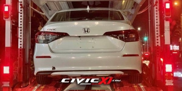 И вот опять... Новая Honda Civic попалась фотошпионам