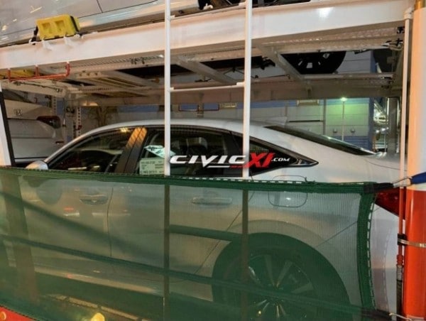 И вот опять... Новая Honda Civic попалась фотошпионам