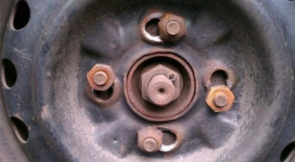 Источники вибраций при наборе скорости