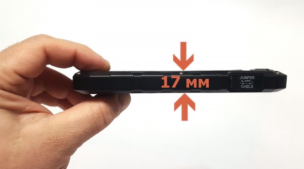 &laquo;Когда 1,6 литра лучше, чем 2,0 литра&raquo;. Тестируем пусковой бустер размером со смартфон