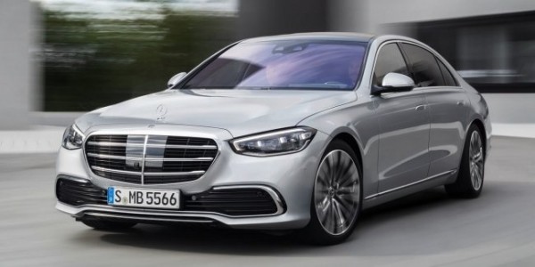 Mercedes очень круто прорекламировал бесполезную опцию S-Класса