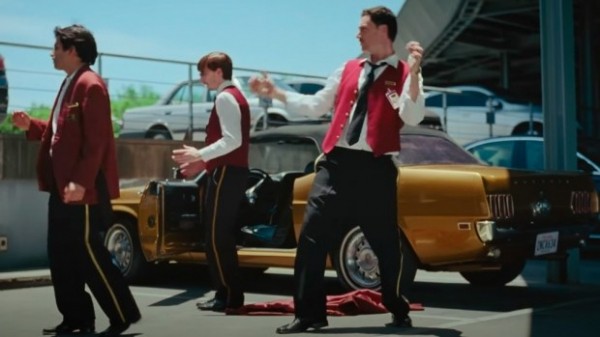 Mercedes очень круто прорекламировал бесполезную опцию S-Класса