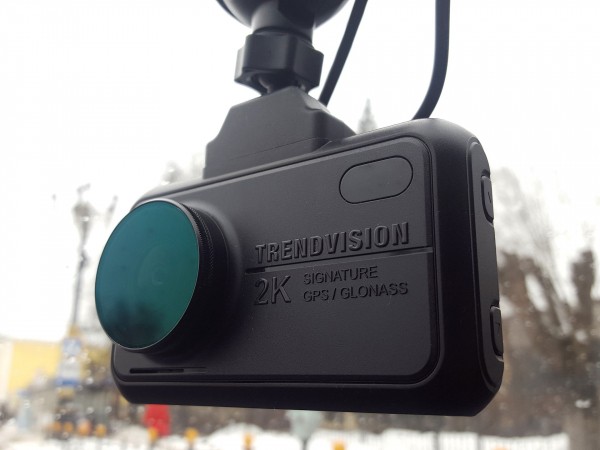 &laquo;Не видеорегистратор, а видеосистема!&raquo;. Обзор комбо-устройства TrendVision Hybrid Signature PRO