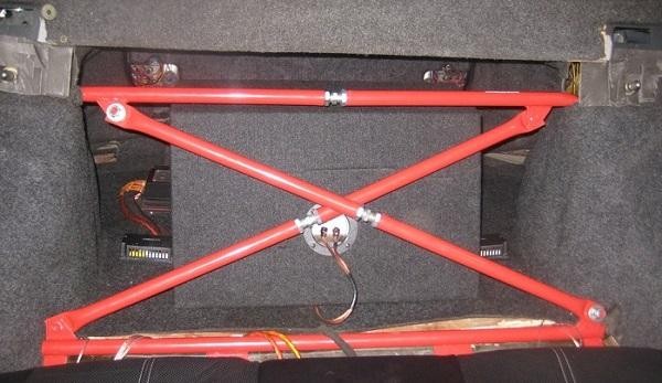 Установка распорок передней и задней стоек