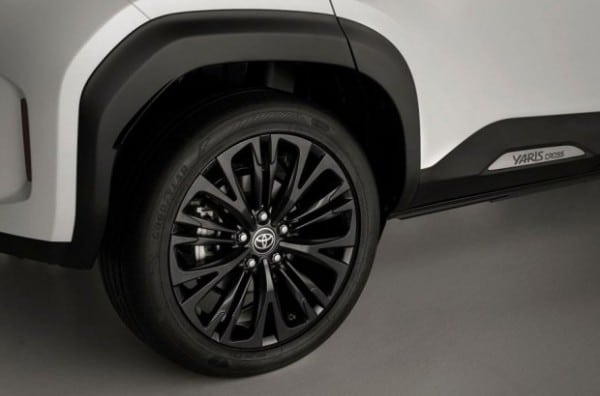 Yaris Cross стал еще более внедорожным