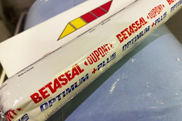 Замена лобового стекла: что нужно знать, отдавая машину на сервис