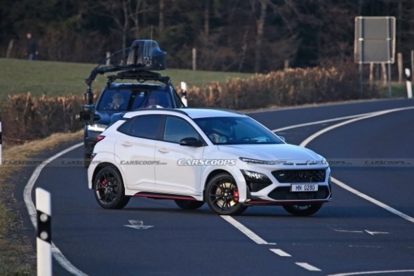 &laquo;Заряженная&raquo; Kona N замечена на дорогах