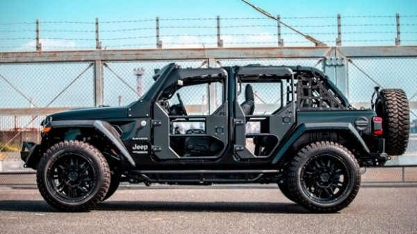 Ничего &laquo;лишнего&raquo;: Jeep Wrangler от Liberty Walk