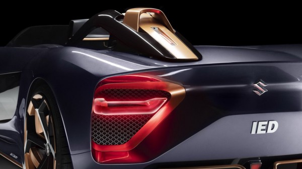 Студенты разработали для Suzuki гибрид спидстера и мотоцикла