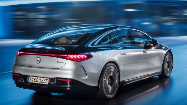 Mercedes объяснил отсутствие боковых камер на флагманском электрокаре EQS