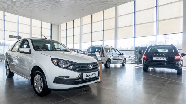 В РФ в 2021 году рекордно подорожали автомобили