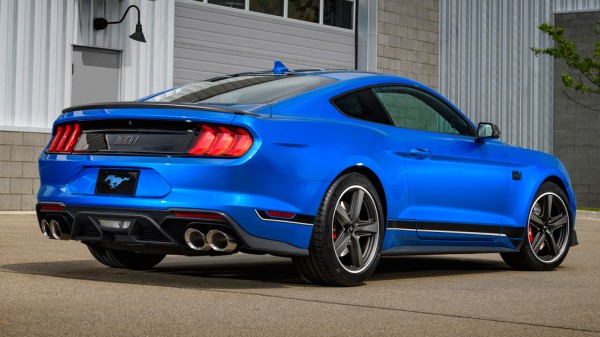 Самым популярным спорткаром в мире вновь стал Ford Mustang