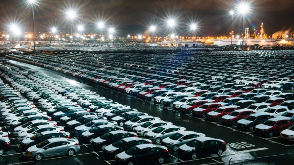 В РФ в 2021 году рекордно подорожали автомобили