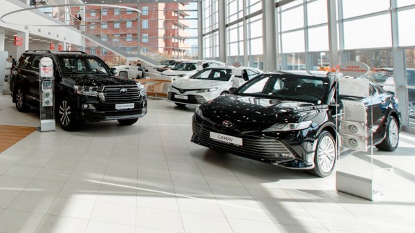 В РФ в 2021 году рекордно подорожали автомобили