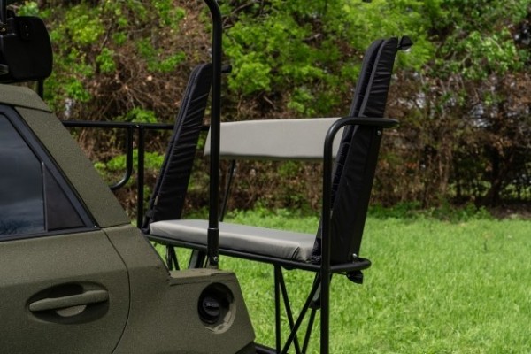 &laquo;Волк в овечьей шкуре&raquo;: Toyota Prius превратилась в машину для охоты