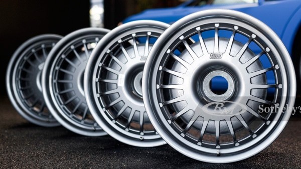 Колёсные диски Bugatti по цене самого дорогого автомобиля Lada уйдут с молотка