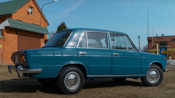 В Сети рассказали про редкий ВАЗ-2103В