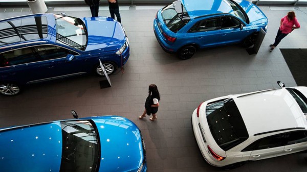 В РФ в 2021 году рекордно подорожали автомобили