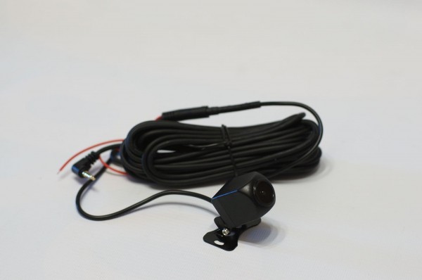 Дооснащаем машину полезными функциями без вмешательства в интерьер. Android-зеркало в автомобиле &ndash; насколько это удобно?