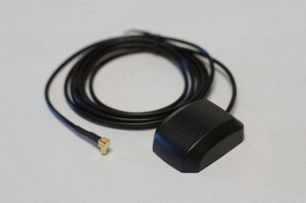 Дооснащаем машину полезными функциями без вмешательства в интерьер. Android-зеркало в автомобиле &ndash; насколько это удобно?