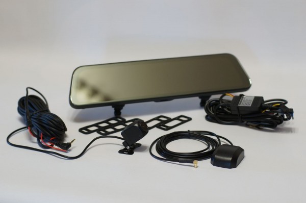 Дооснащаем машину полезными функциями без вмешательства в интерьер. Android-зеркало в автомобиле &ndash; насколько это удобно?