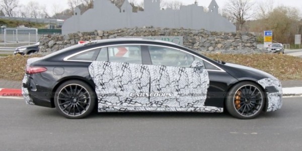 EQS AMG уже на дорогах