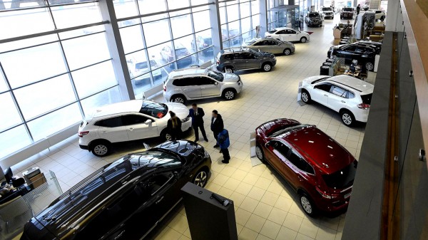 В РФ в 2021 году рекордно подорожали автомобили