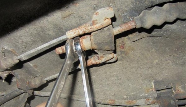 Как отрегулировать стояночный тормоз