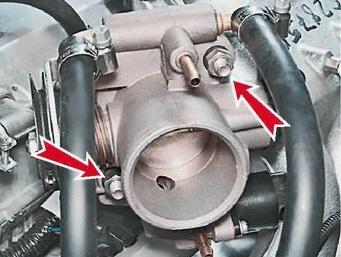 Как правильно чистить дроссельную заслонку