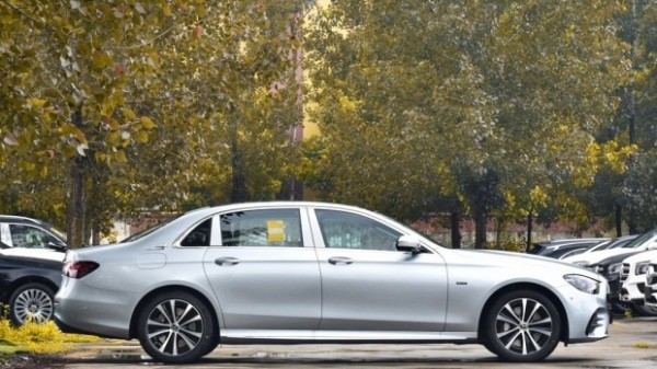 Компания Mercedes-Benz выпустила E-Class с расходом топлива 1,4 литра