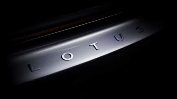 Lotus анонсировал 4 платформы и раскрыл имя нового спорткара