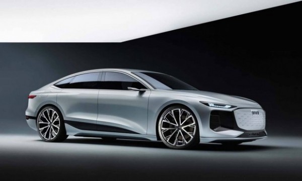Новый электрокар Audi A6 e-tron слили перед премьерой