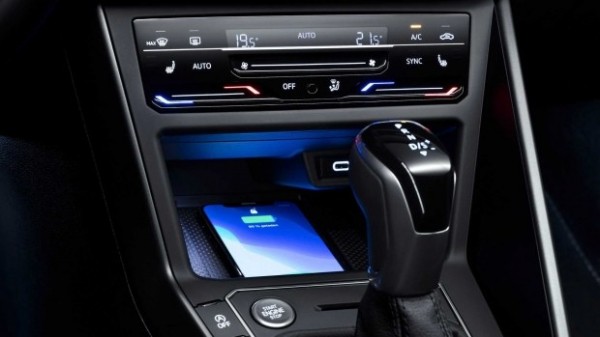 Официально представлен обновленный Volkswagen Polo