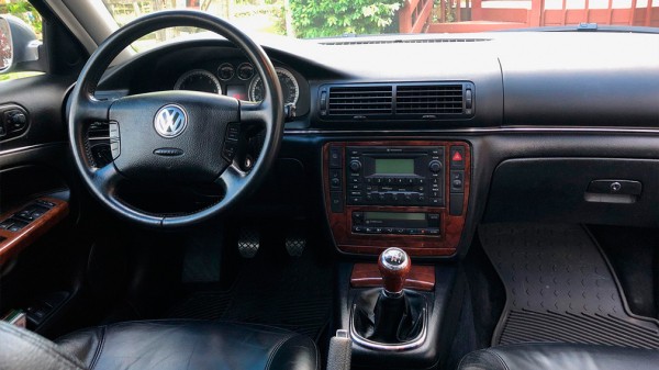 В США на продажу выставили редчайший Volkswagen Passat с W8 под капотом