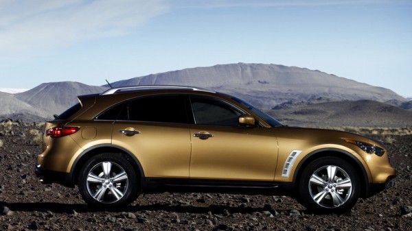 Компания Infiniti отзывает в России 483 авто из-за проблем с подушкой безопасности