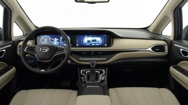 Компания GAC представила в Китае обновленный минивэн GAC M6 Pro