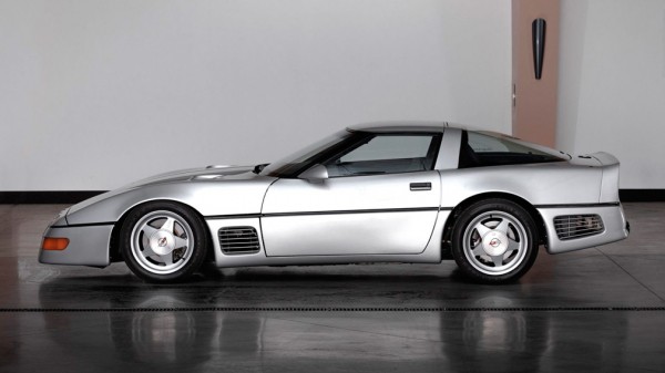 Corvette, установивший рекорд скорости в 1988 году, уйдет с молотка