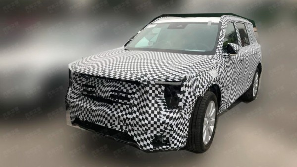 В Сети появились фотографии обновленного GAC Trumpchi GS8