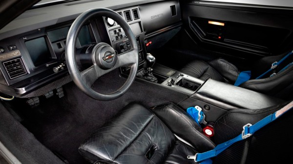 Corvette, установивший рекорд скорости в 1988 году, уйдет с молотка