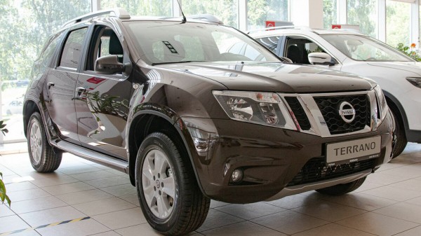 Nissan поднял цены на кроссовер Terrano в мае 2021 года