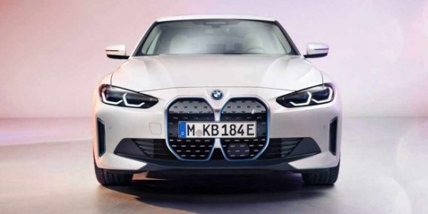 BMW i4 M50 случайно рассекретили в преддверии дебюта